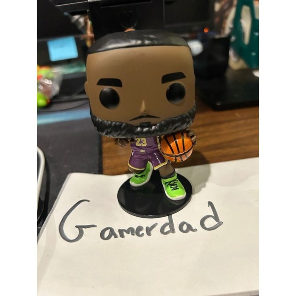 Funko Pop! Trading Cards - LeBron James NBA Lakers # 02